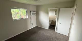 Discover Unmatched Convenience in a Prime Location in your 1 BR, 1BA Apartment! Hablamos Espanol! Gallery 3