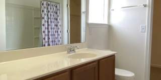 Adorable 3 Bedroom 3 Bath in Preston Green Gallery 23