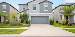 Spacious 4 Bedroom! Gallery 1