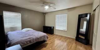 507 W Estes Ave unit: 7 Gallery 8