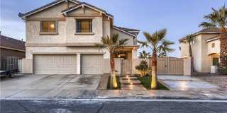 Beautiful pool home w/ RV Parking Gallery 1
