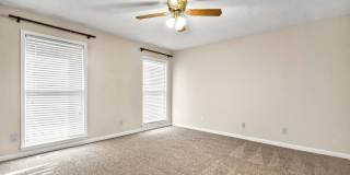 Ranch Home on Creek Lot! Gallery 12