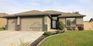 3 Bedroom, 2 Bath + an Office Home in Richland Gallery 1