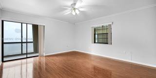 4020 N Hills Dr Gallery 12