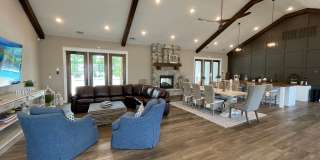 Wren | 3 Bed 2.5 Bath | Garage | 1729 sf | $2831 - $3114 | 8, 9, 10, 12, 14, and 15 month lease terms Gallery 127