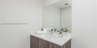 488 NE 18th St Gallery 24