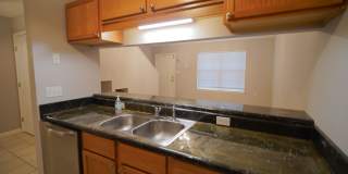 3 Bed / 3 Bath Condo in NW Gallery 4