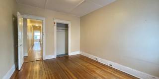 4bd/2Ba with Separate Offices (or Storage Rooms) Attached to Bedrooms; Heat/Hot Water Included! Gallery 10