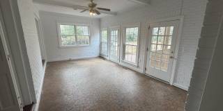 115 Adams Avenue Gallery 49