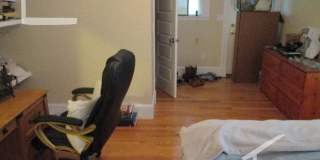 Nicely renovated 3 bed unit with in-unit laundry. Gallery 4