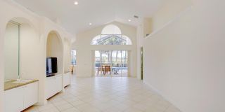 6646 Oakmont Way Gallery 18