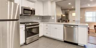 Trinidad Rowhome | 2 Bed | 1 Bath | 800 Sf | Large Fenced-In Front Porch & Fenced-in Backyard | 2 Parking Spaces Gallery 28