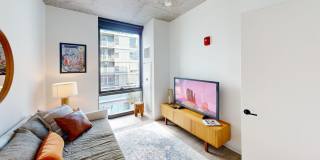 Nevéseno Gallery 33