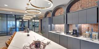 The Dorsey Gallery 17