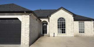 15209 Main Royal Dr Gallery 1