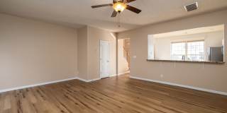 charming 3-bedroom, 2.5-bathroom townhome Gallery 13