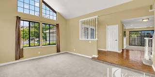 Sunlit 3 Bed Glen Cove Home Gallery 9