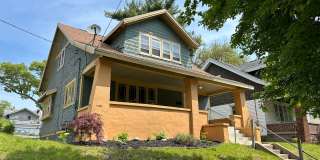 1119 Alexander SE Gallery 1