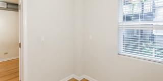 2520 W Leland Gallery 14