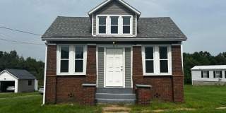 Charming One Bedroom Home with Versatile Bonus Space Near Grove City Gallery 1