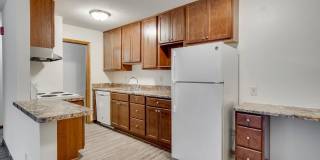 Bryant Manor Apartments Gallery 15