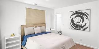 1521 W 37th Place Gallery 22