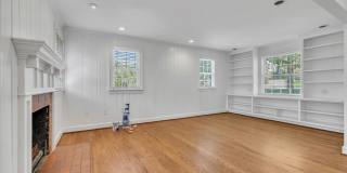 Beautifully maintained and move-in ready 4BR home with a basement Gallery 40