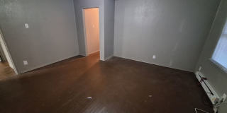 4 bedroom, 1.5 baths Gallery 7