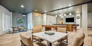 Weston Lakeside Apartments Gallery 35