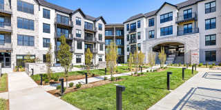 The Fieldston of Fairway - 55+ Apartment Homes Gallery 2