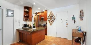 211 East 18th Street Gallery 5