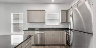 Spacious 4-Bedroom Townhome Gallery 7