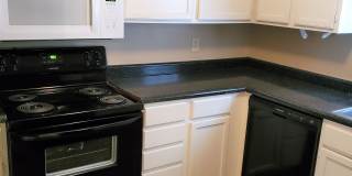 Hickory Grove Apartments Gallery 10