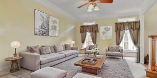 146 MEADOWVIEW Lane Gallery 3