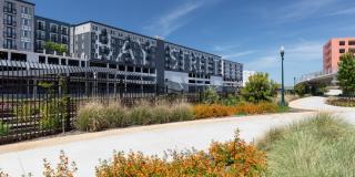 Bay House Emeryville Gallery 31