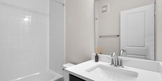 3BD/2.5BA - Derwood Townhouse Condo - Attached 1 Car Garage Gallery 26