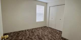 Tri-level 2 Bedroom, 1.5 Bathroom Duplex - Located near Sky Lakes and Oregon Tech! Tri-level 2 Bedroom, 1.5 Bathroom Duplex - Located near Sky Lakes and Oregon Tech! Gallery 1