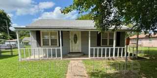 319 East Dawes Avenue Gallery 1