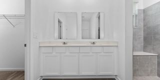KNIGHTSBRIDGE 50S  Single Family Residence Gallery 23