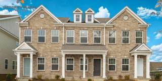 3 Bedroom Townhome Main Street Pineville - AVAILABLE JUNE 2026 Gallery 1