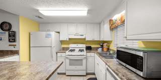 133 West Leslie Lane - 1 Gallery 9