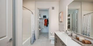 Lumen Gallery 26