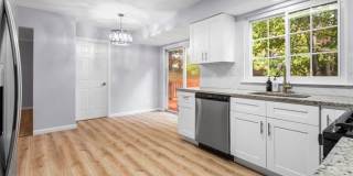 2807 FALLING BROOK Gallery 13