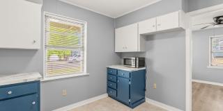 713 Oakwood Gallery 13