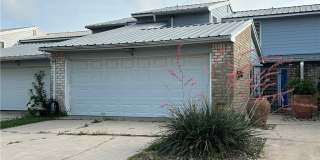 840 Cliff Drive unit: 4 Gallery 1