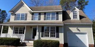 Great location In Mechanicsville! Three bedrooms plus bonus room/fourth bedroom, 2.5 baths and garage! Available in April Gallery 1