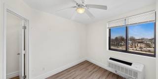 135-46 Grand Central Parkway Gallery 1