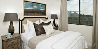 The Lincoln Scottsdale Gallery 2