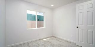 1017 E. West Circle Dr. 1017 E. West Circle Dr. Gallery 25