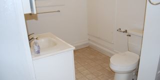 2BR Home in Forest Grove OR Gallery 9